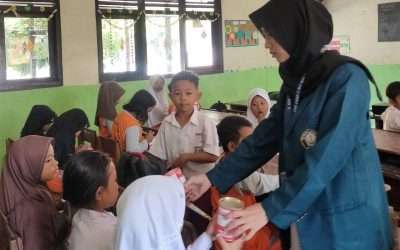 Menanam Benih Masa Depan: Mahasiswa KKN UNDIP Desa Wiro Mengajak Anak-anak Menabung Sejak Dini